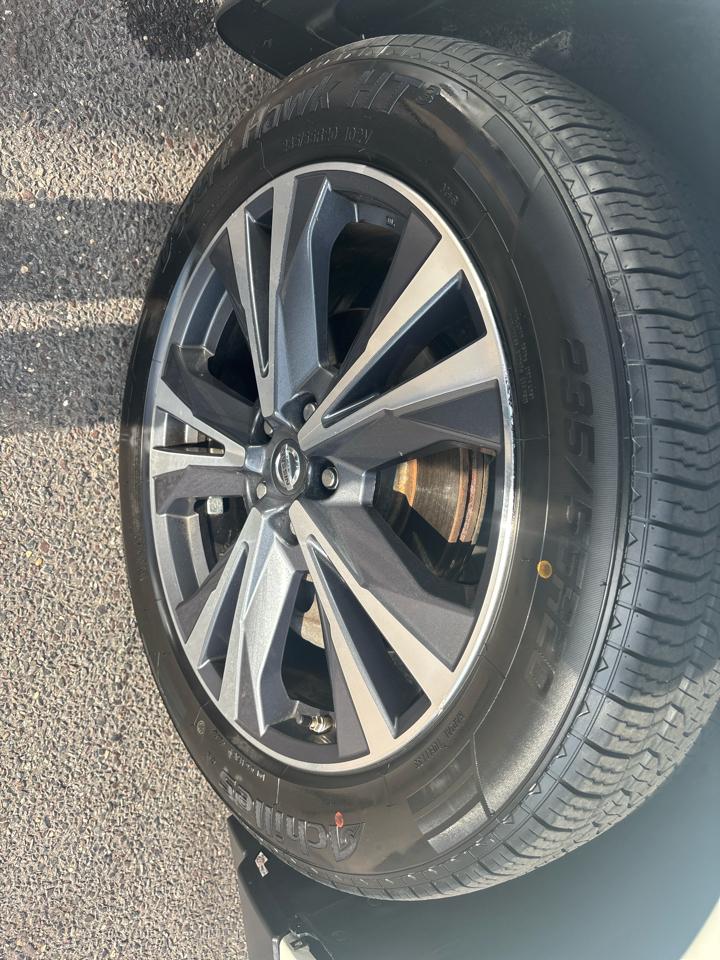 Nissan Pathfinder 4x4 Platinum 2018