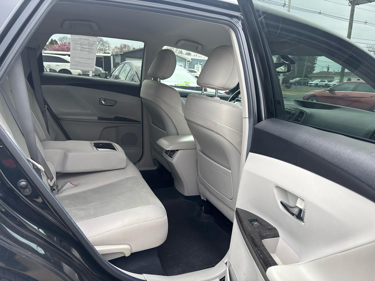 Toyota Venza 4dr Wgn I4 AWD XLE (Natl) 2014