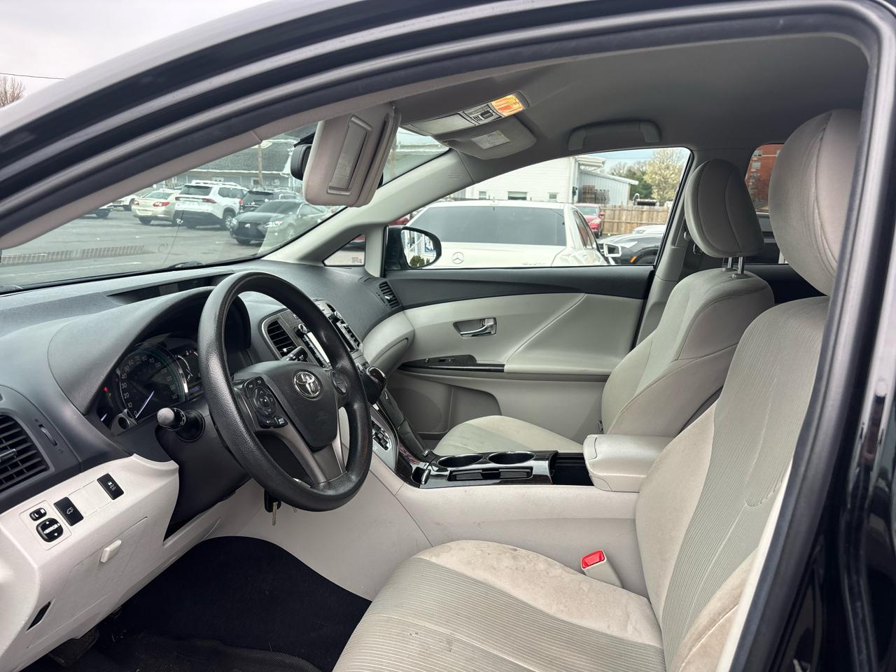 Toyota Venza 4dr Wgn I4 AWD XLE (Natl) 2014