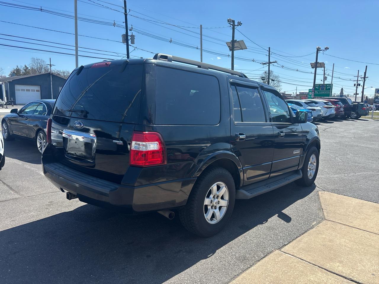 Ford Expedition 4WD 4dr XLT 2008