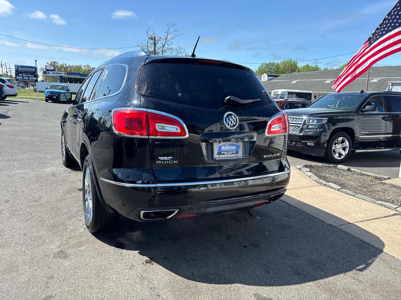 Buick Enclave FWD 4dr Leather 2016