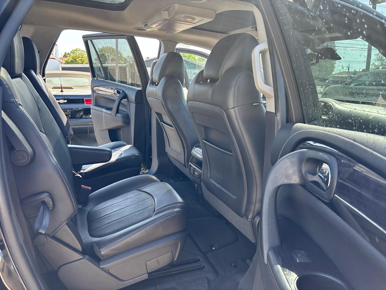 Buick Enclave FWD 4dr Leather 2016