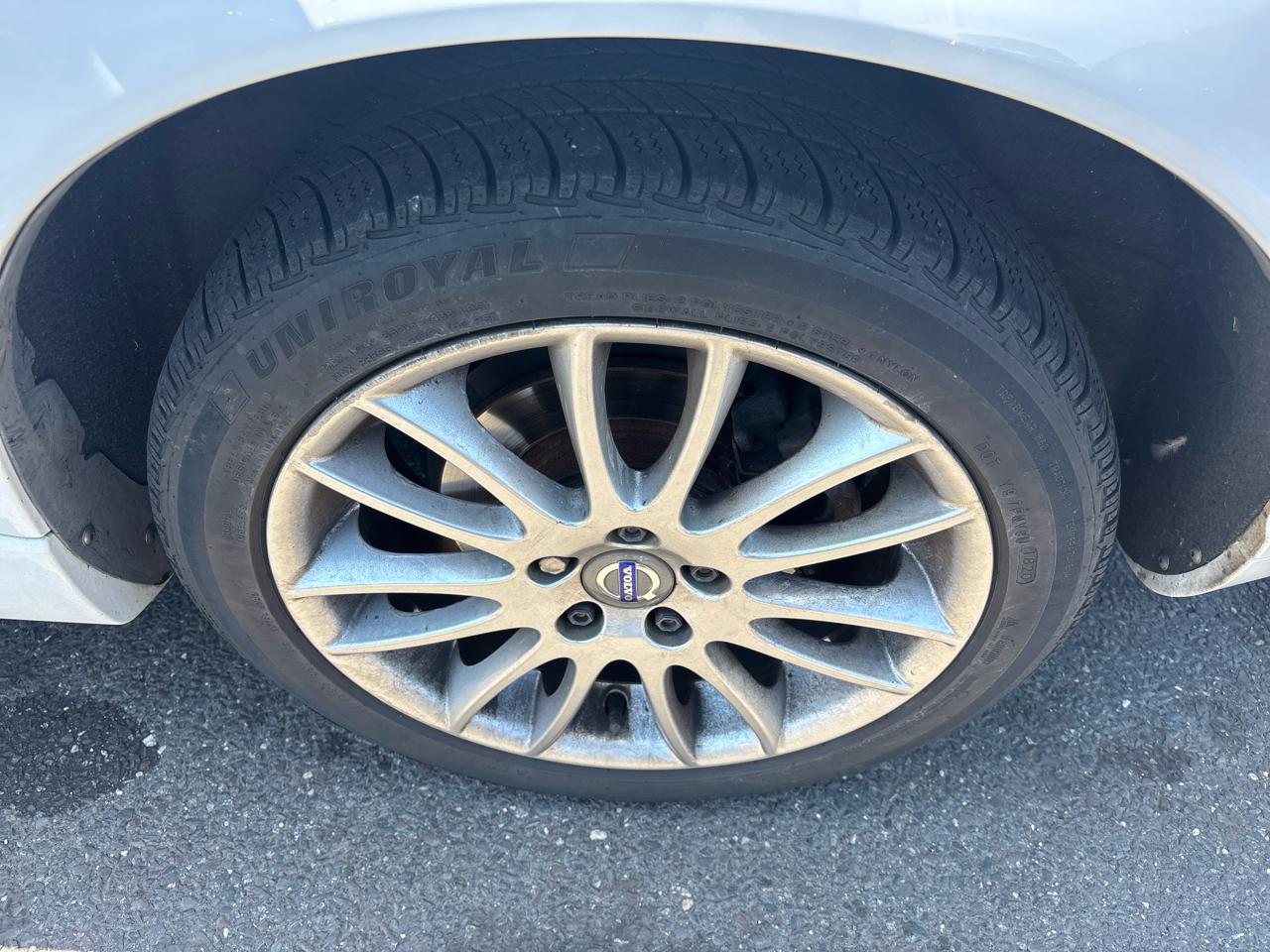 Volvo S40 4dr Sdn Auto FWD 2010