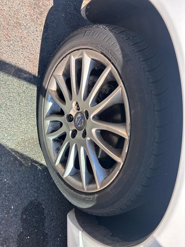 Volvo S40 4dr Sdn Auto FWD 2010