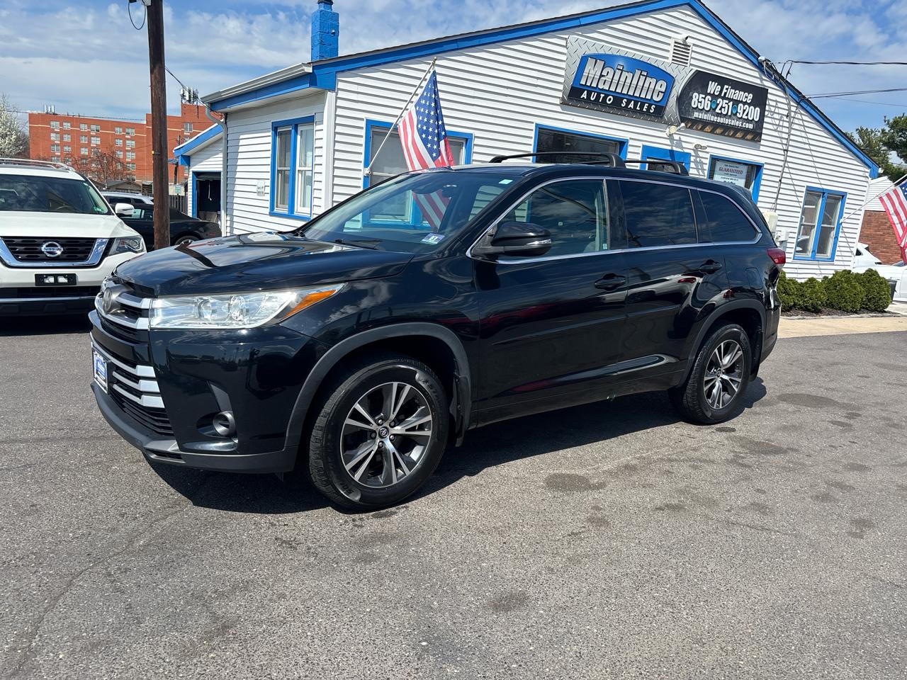 Toyota Highlander LE I4 FWD (Natl) 2017