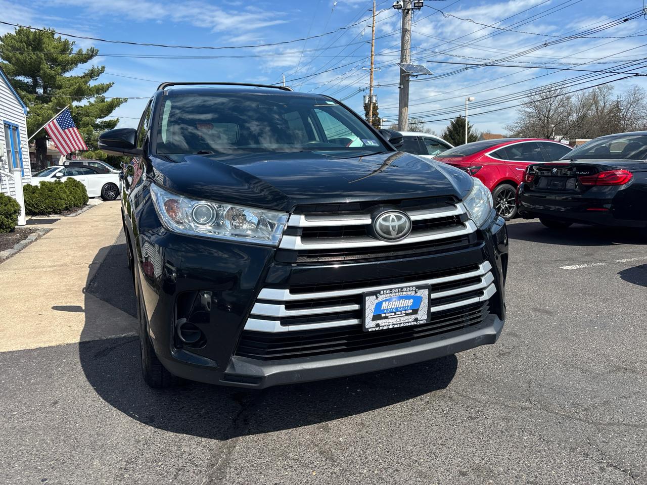 Toyota Highlander LE I4 FWD (Natl) 2017
