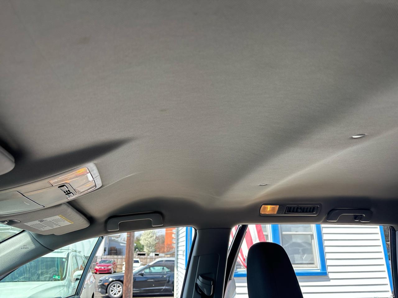 Toyota Highlander LE I4 FWD (Natl) 2017