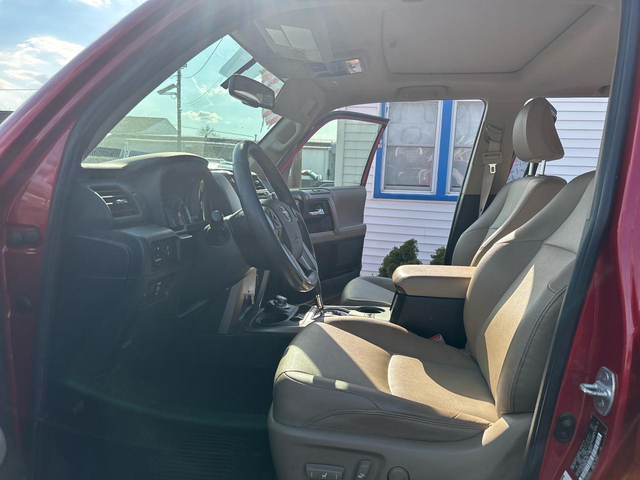 Toyota 4Runner TRD Off Road Premium 4WD (Natl) 2017