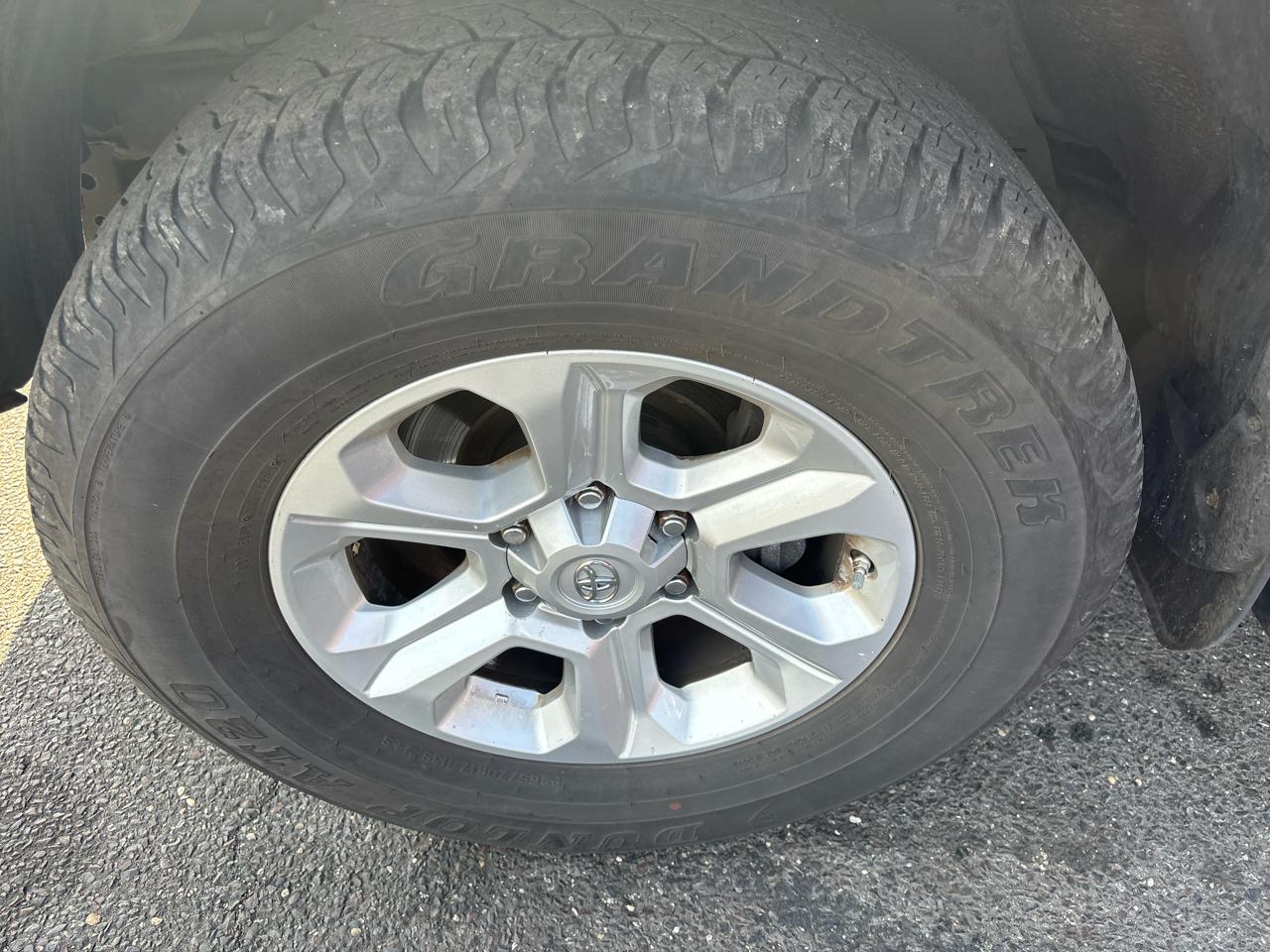 Toyota 4Runner TRD Off Road Premium 4WD (Natl) 2017