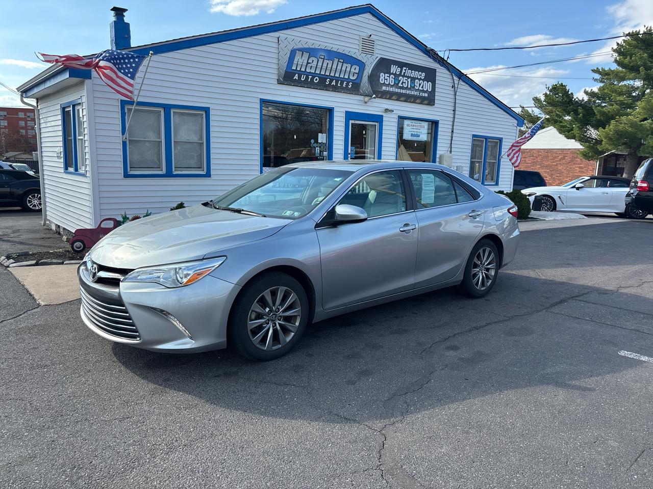 Toyota Camry XLE Auto (Natl) 2017