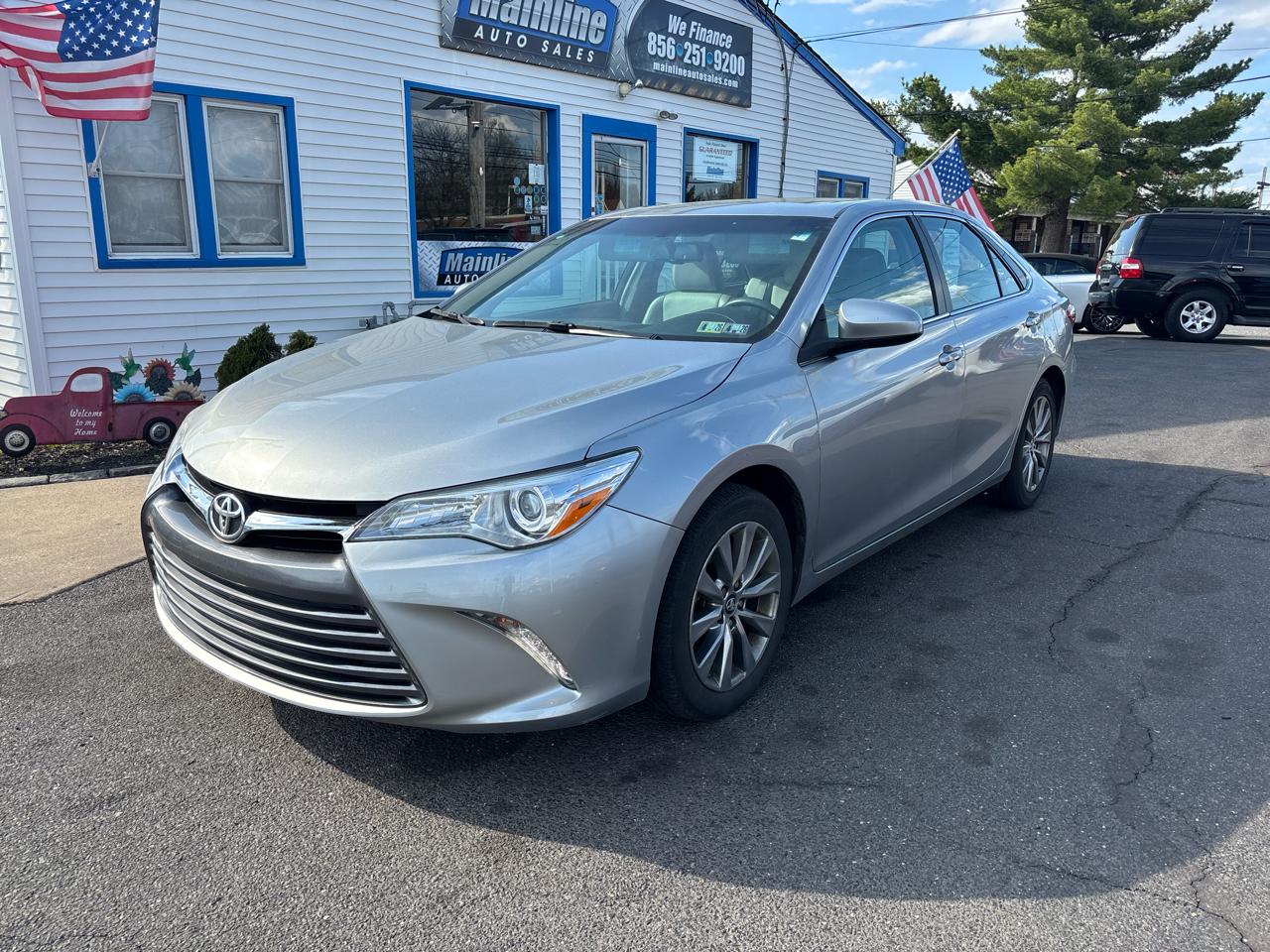 Toyota Camry XLE Auto (Natl) 2017
