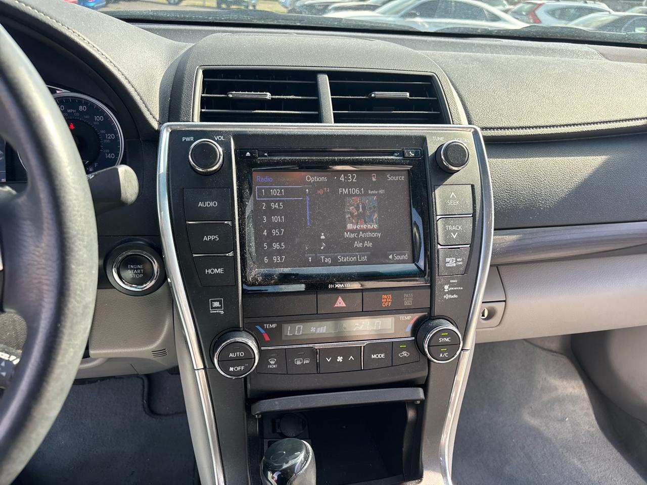 Toyota Camry XLE Auto (Natl) 2017