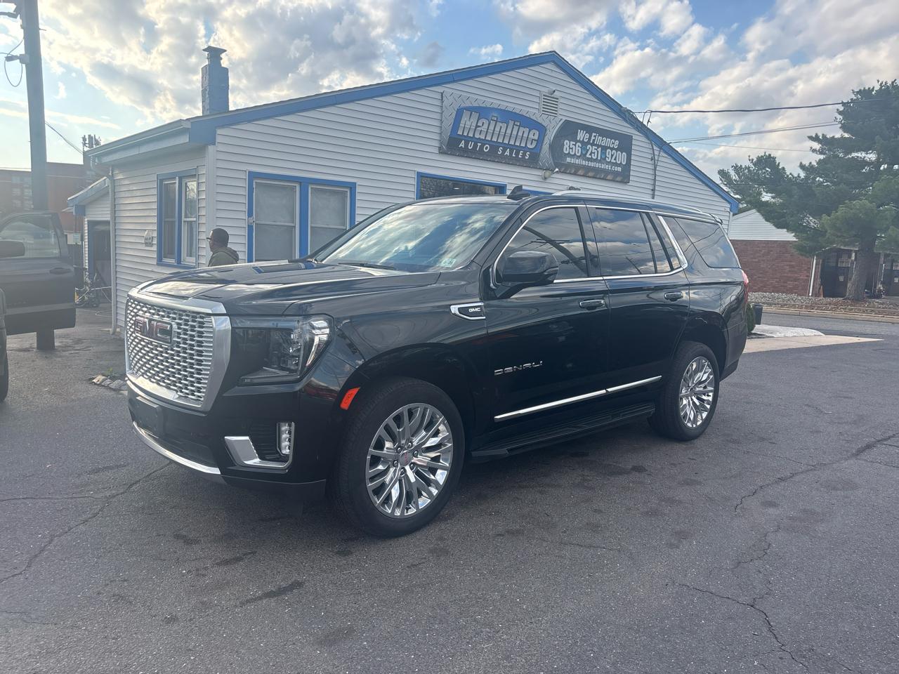 GMC Yukon 4WD 4dr Denali 2023
