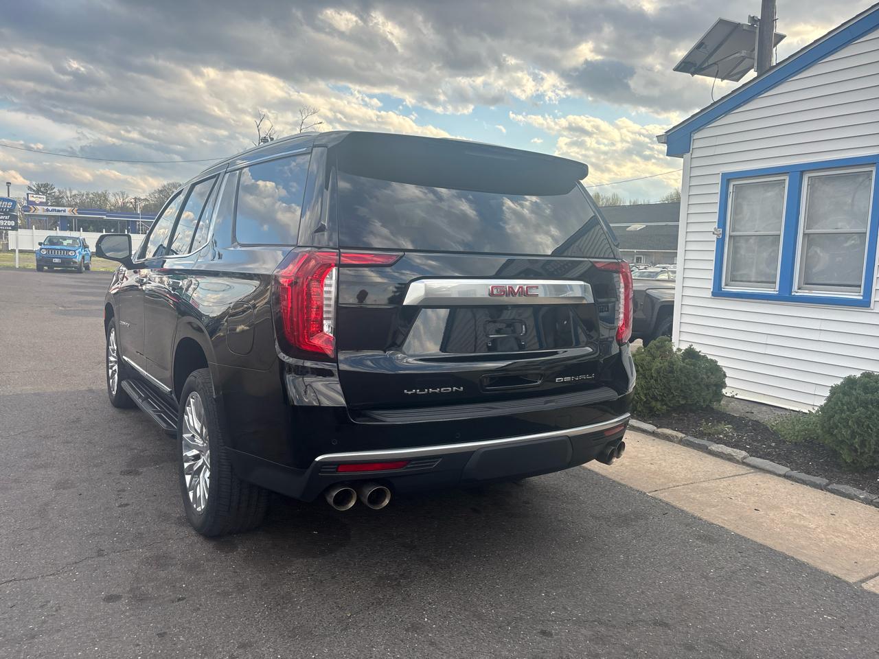 GMC Yukon 4WD 4dr Denali 2023