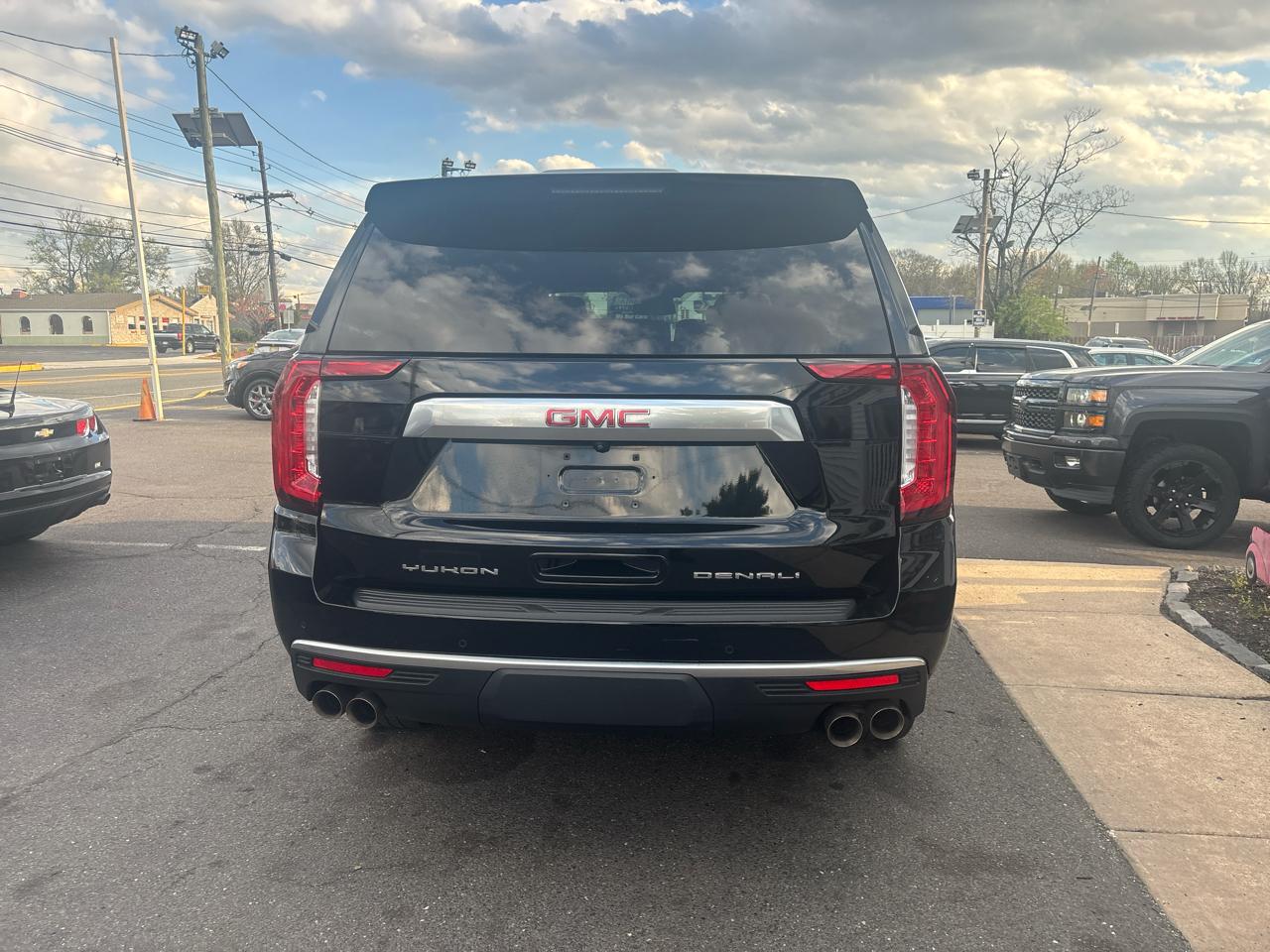 GMC Yukon 4WD 4dr Denali 2023