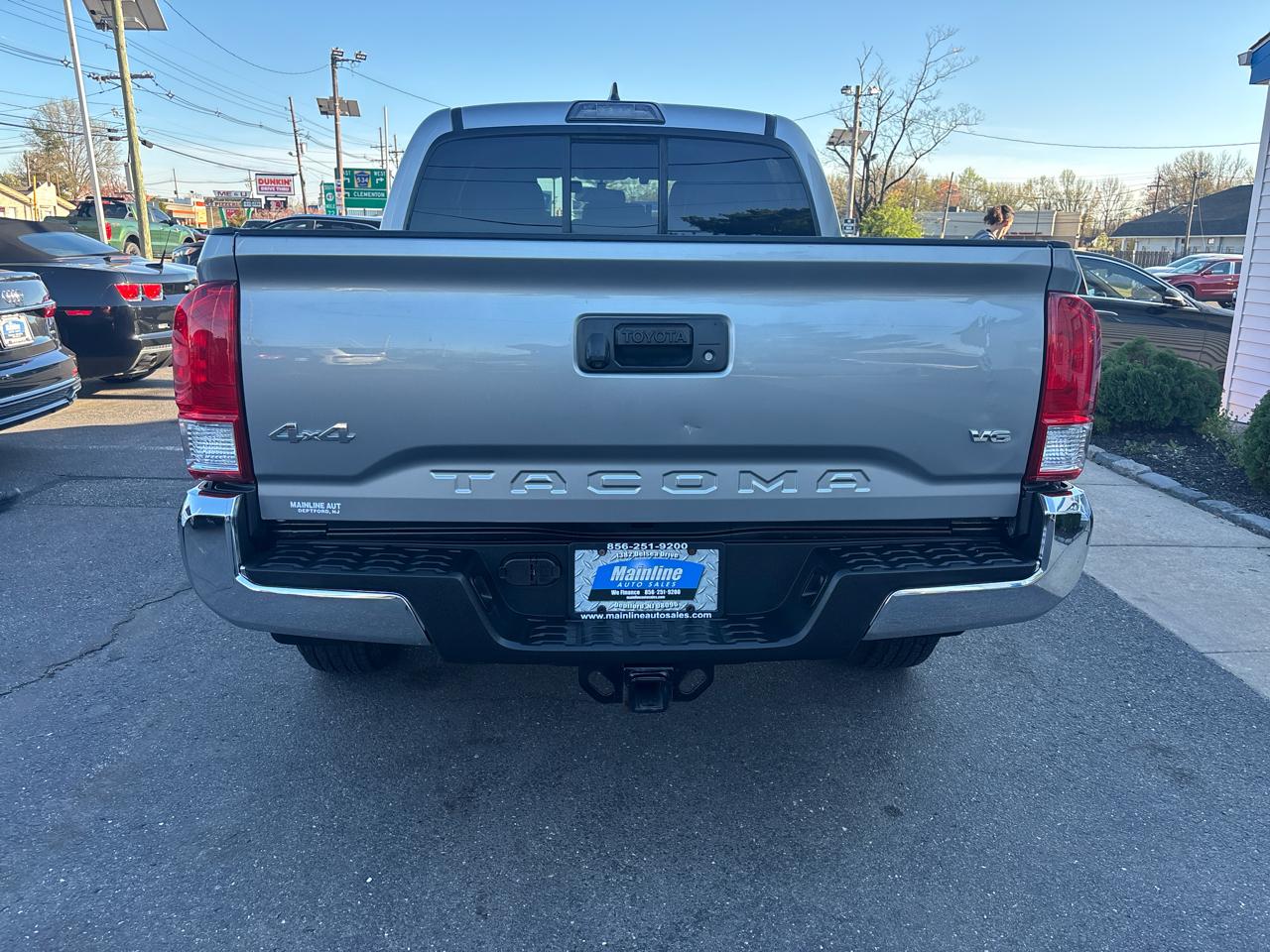 Toyota Tacoma 4WD Access Cab V6 AT SR5 (Natl) 2017