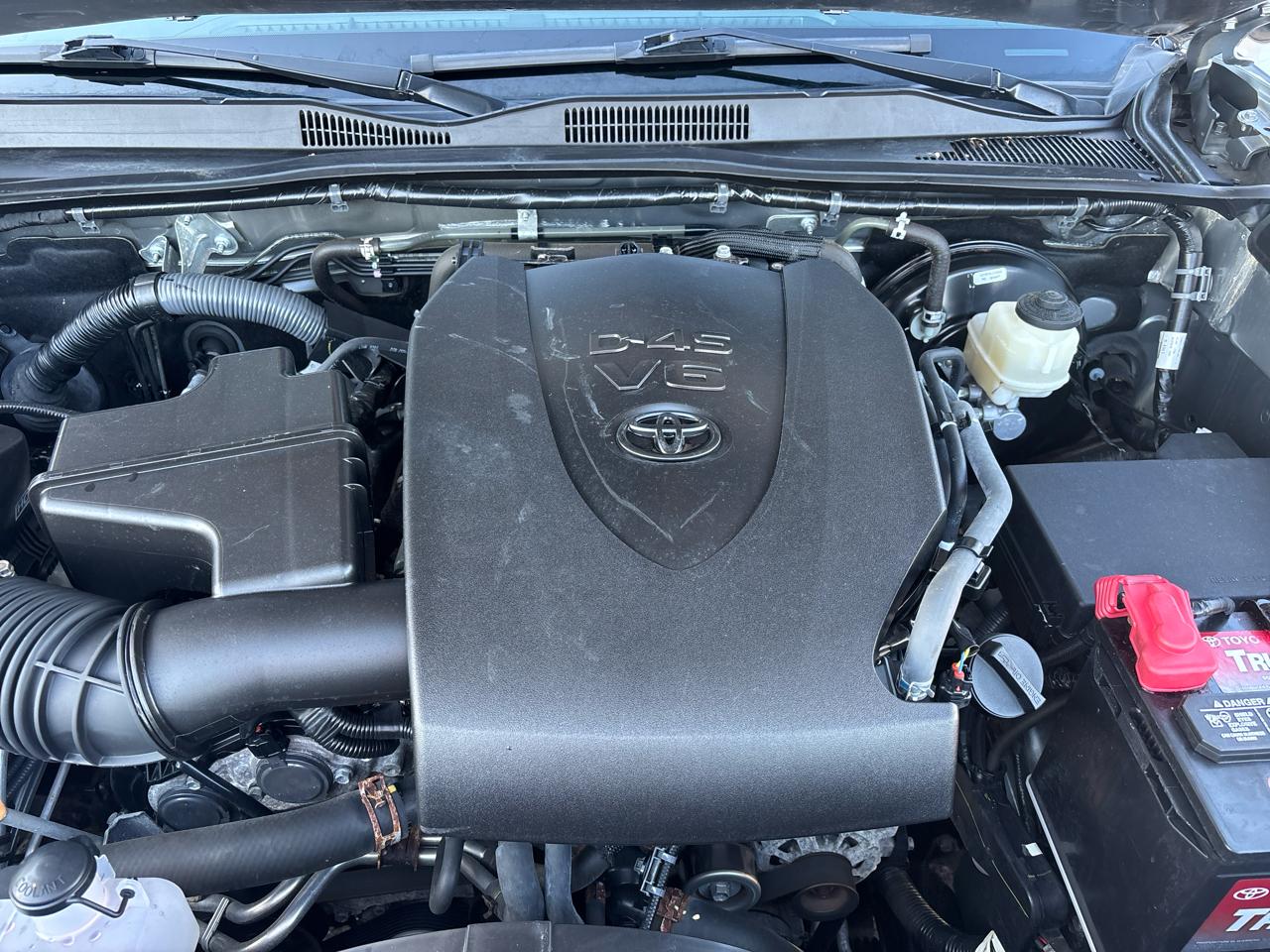 Toyota Tacoma 4WD Access Cab V6 AT SR5 (Natl) 2017