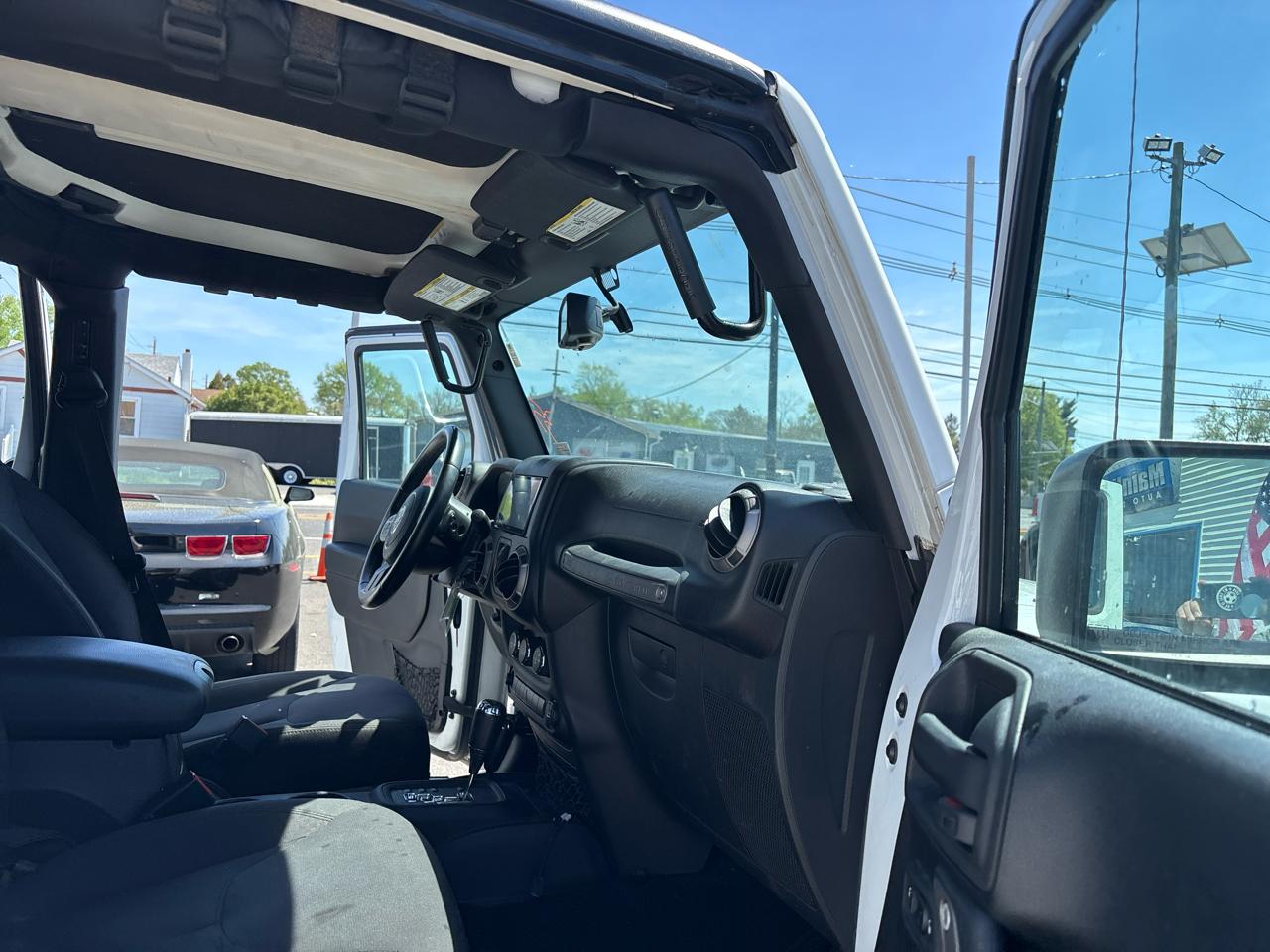 Jeep Wrangler Unlimited 4WD 4dr Sport 2016