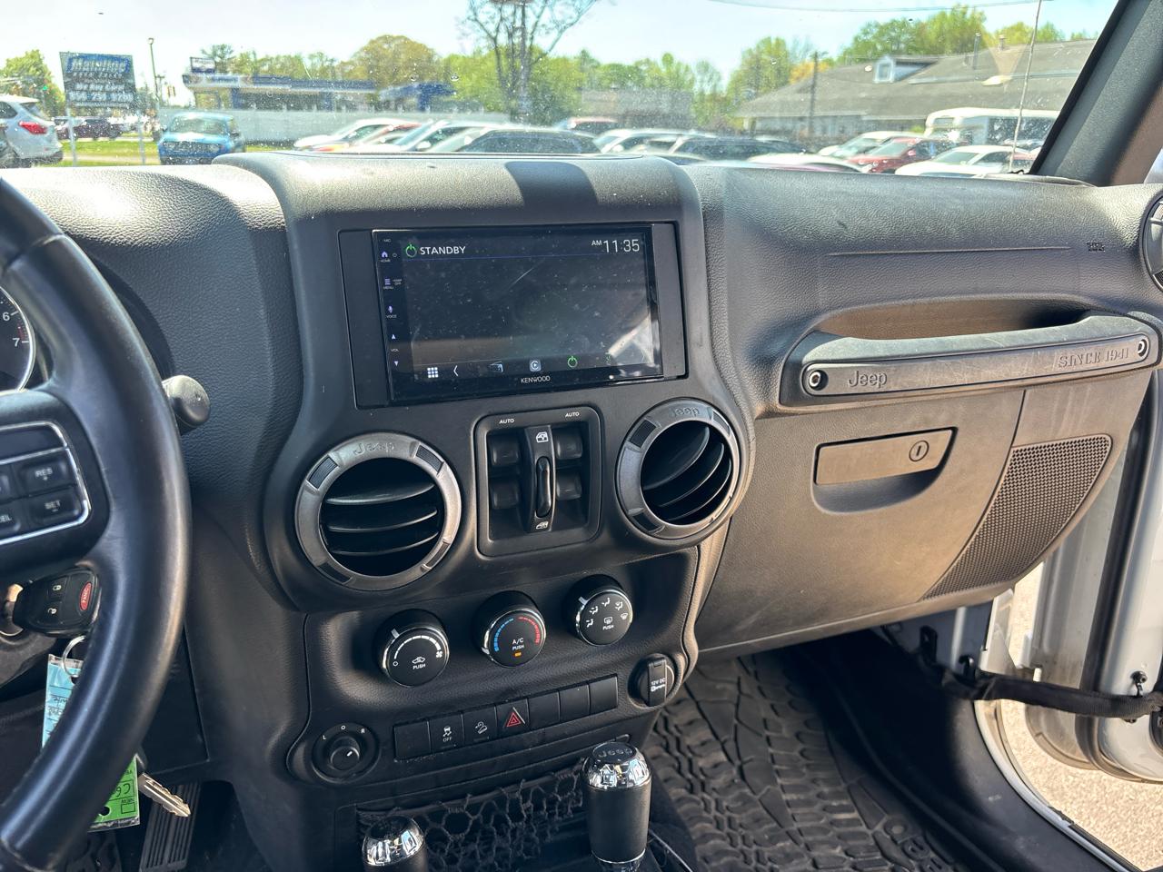 Jeep Wrangler Unlimited 4WD 4dr Sport 2016