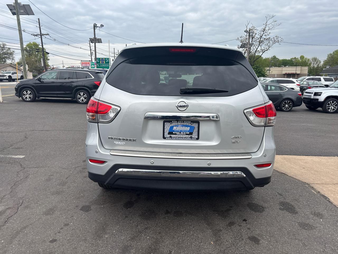 Nissan Pathfinder 4WD 4dr SV 2016
