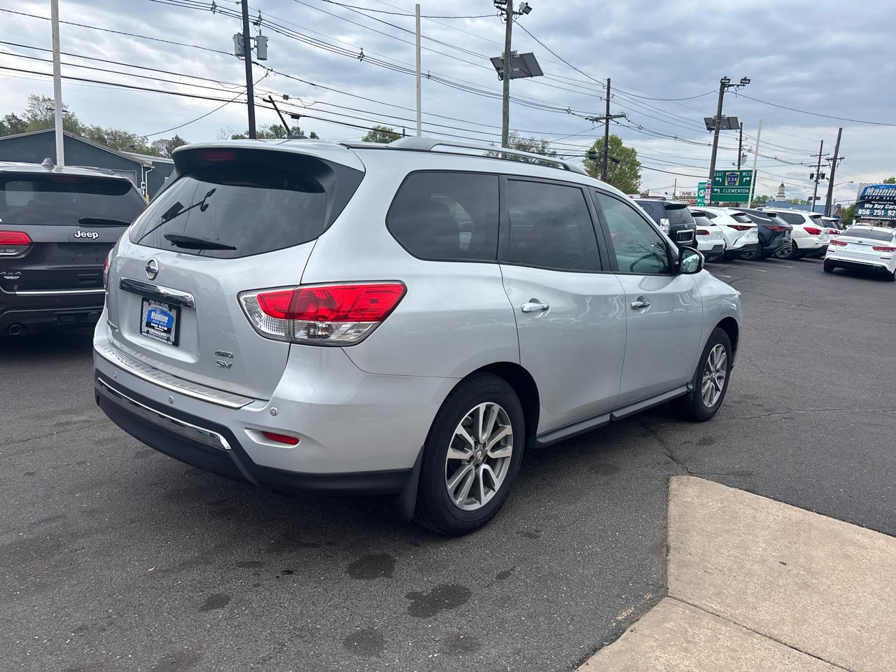 Nissan Pathfinder 4WD 4dr SV 2016