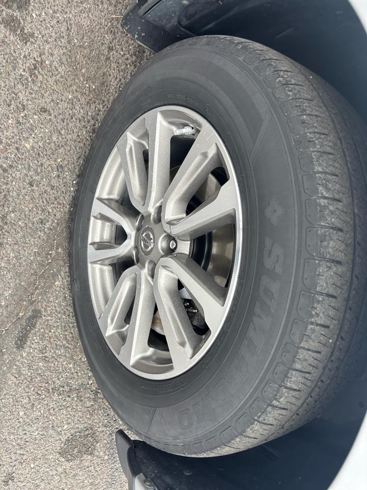 Nissan Pathfinder 4WD 4dr SV 2016