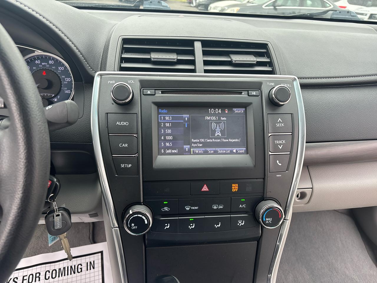 Toyota Camry XLE Auto (Natl) 2017