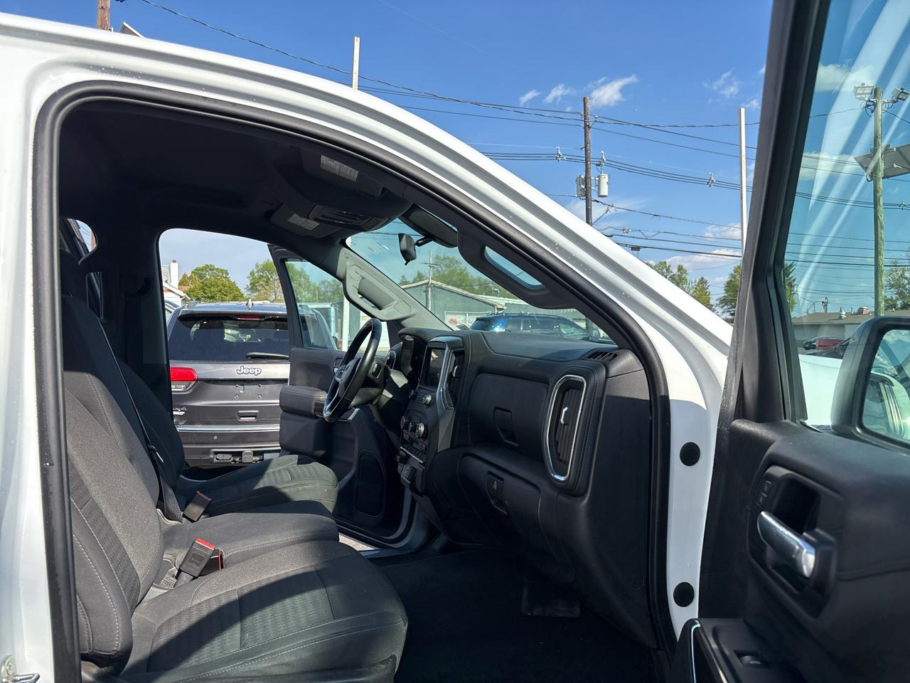 Chevrolet Silverado 1500 4WD Crew Cab 147" RST 2020