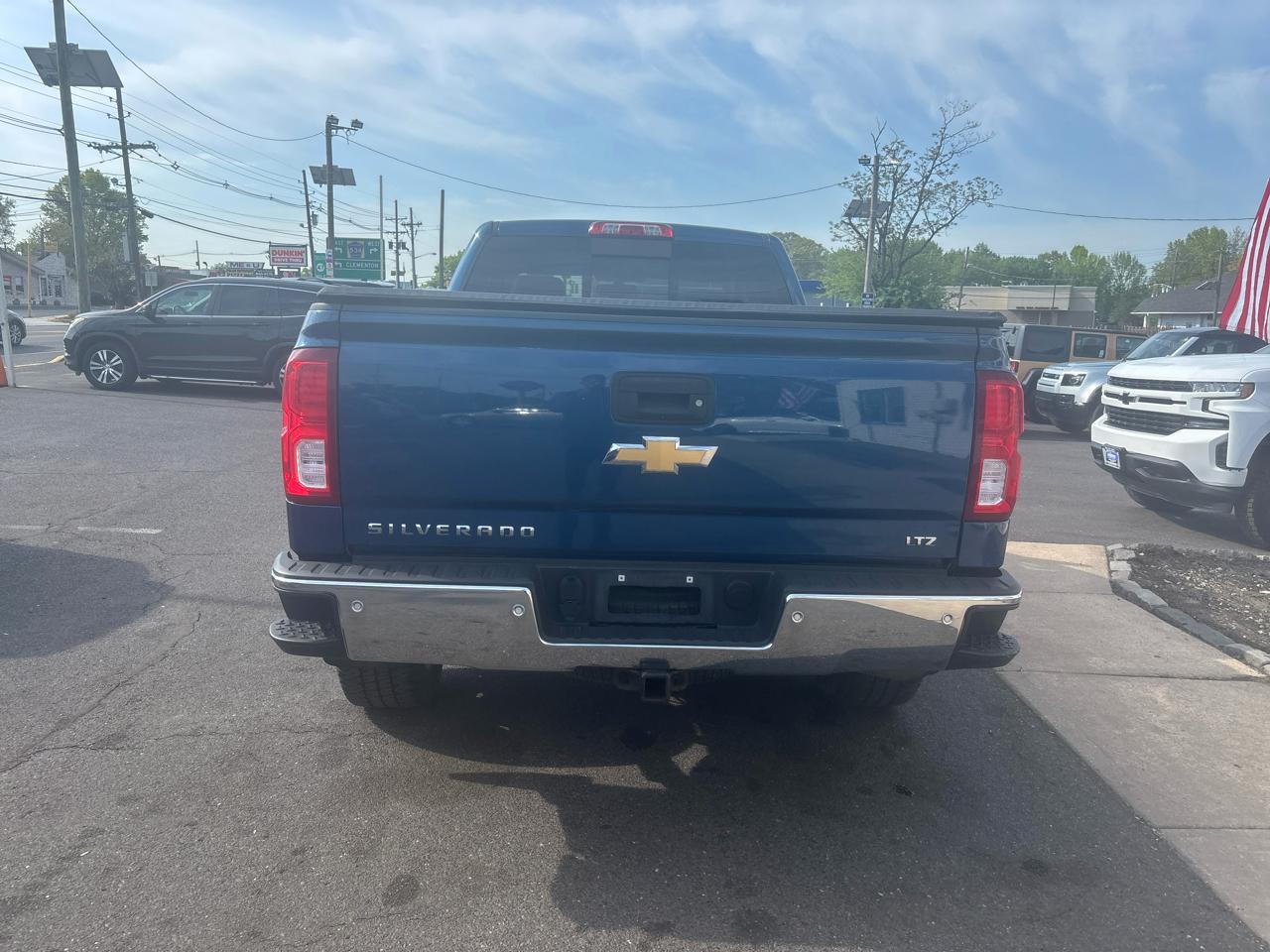 Chevrolet Silverado 1500 4WD Double Cab 143.5" LTZ w/1LZ 2018