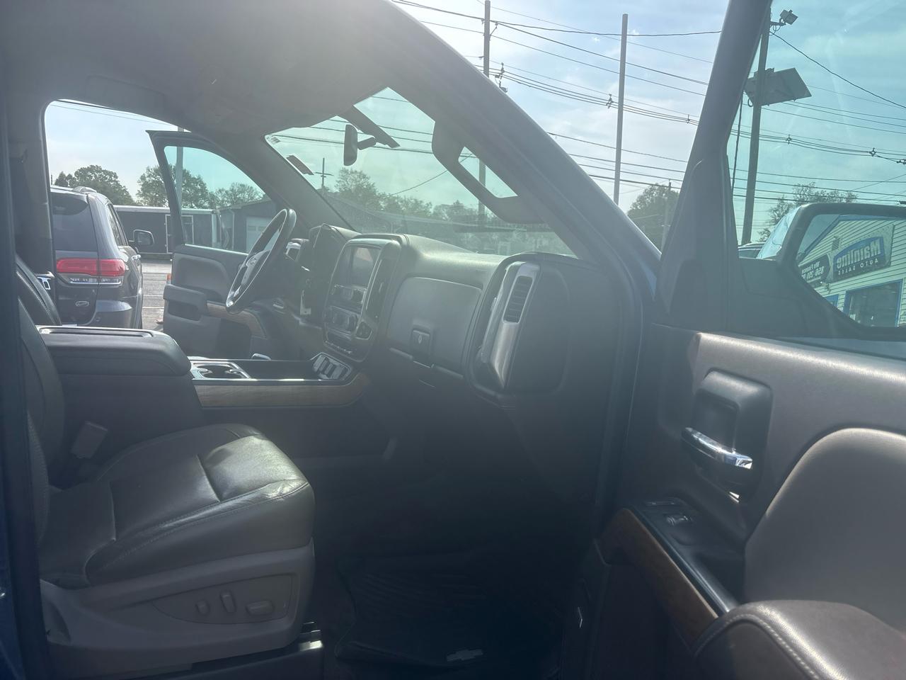 Chevrolet Silverado 1500 4WD Double Cab 143.5" LTZ w/1LZ 2018