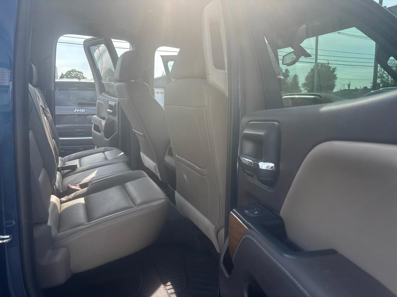 Chevrolet Silverado 1500 4WD Double Cab 143.5" LTZ w/1LZ 2018