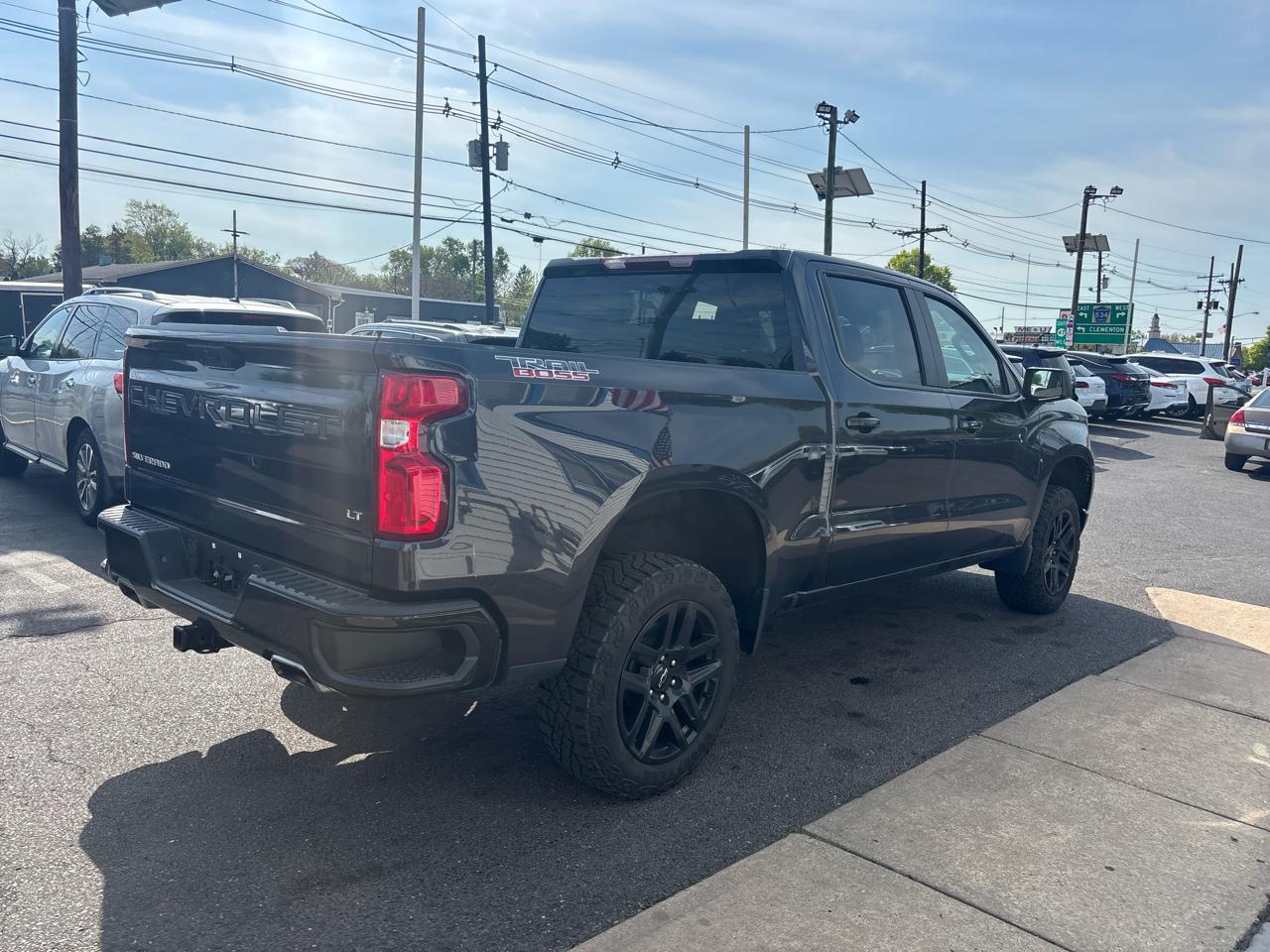 Chevrolet Silverado 1500 4WD Crew Cab 147" LT Trail Boss 2023