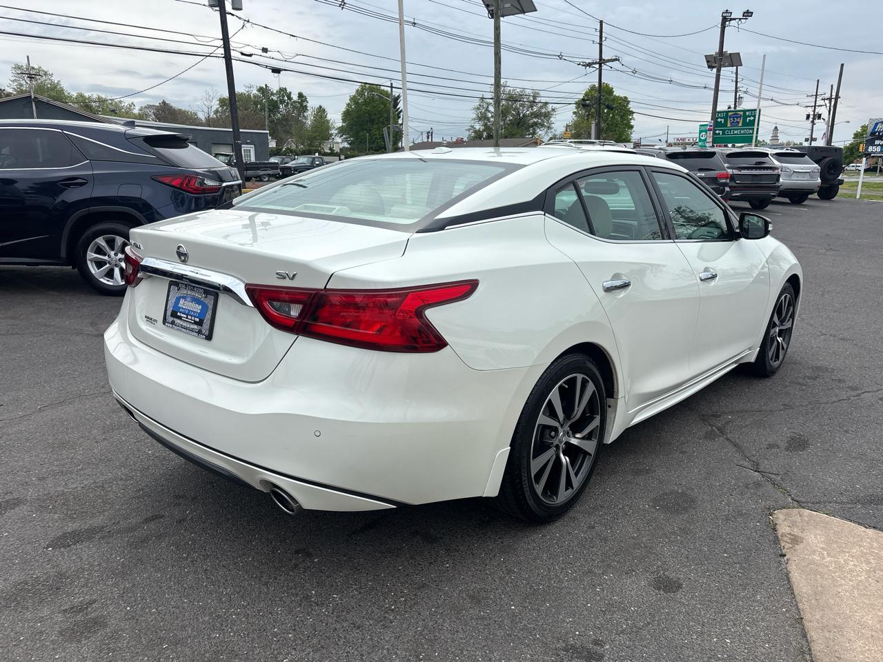 Nissan Maxima 4dr Sdn 3.5 SV 2016