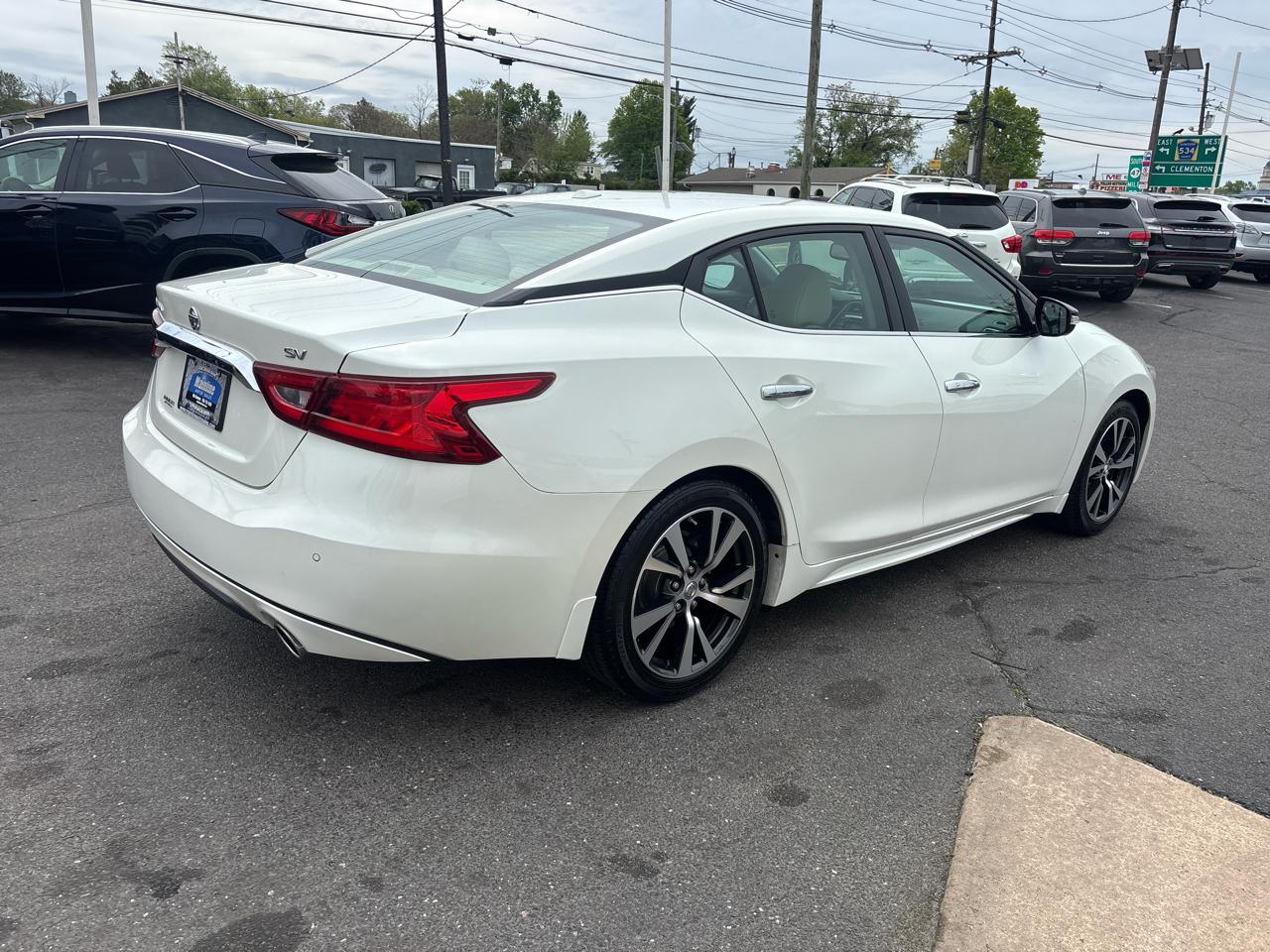 Nissan Maxima 4dr Sdn 3.5 SV 2016