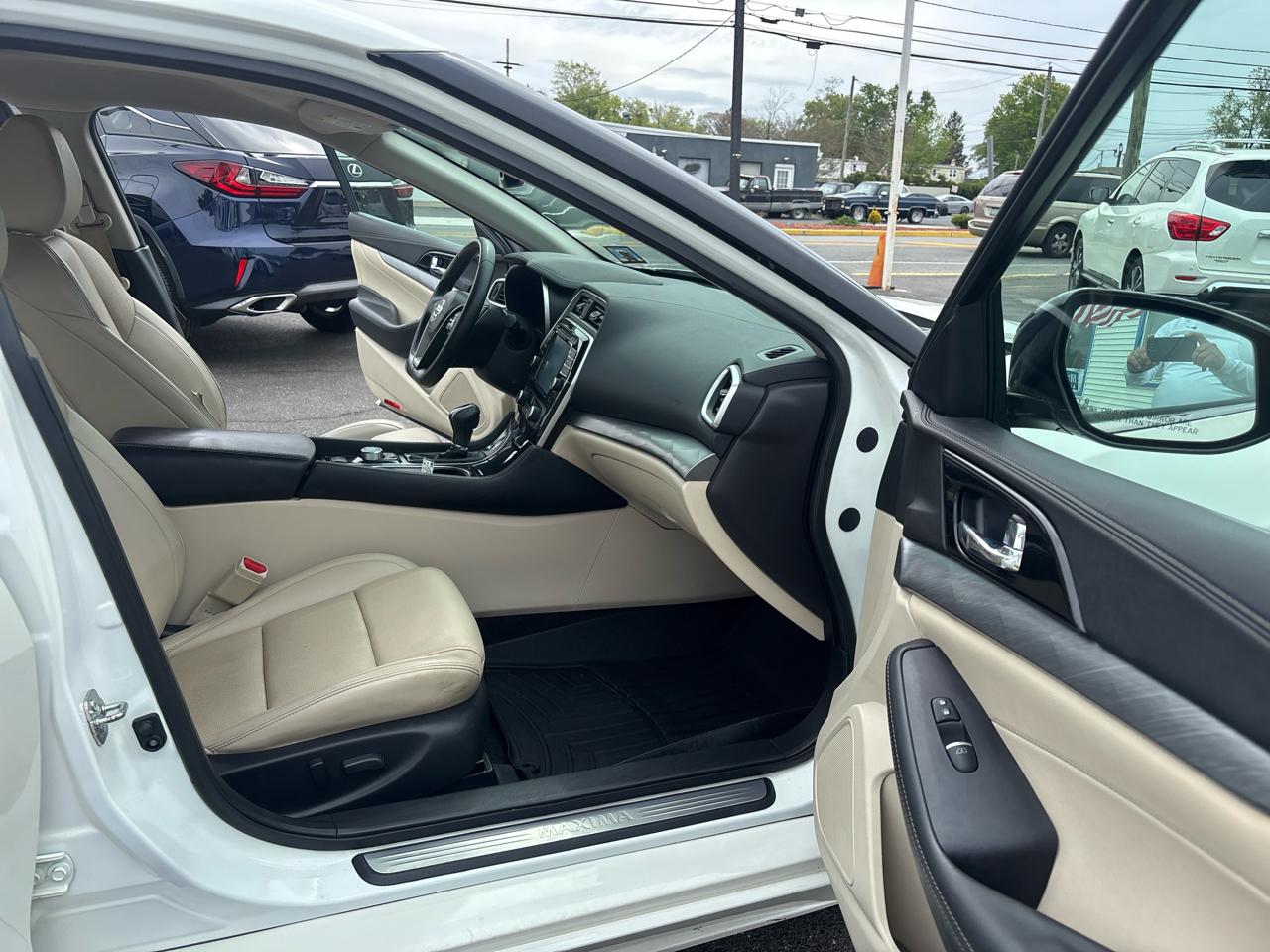 Nissan Maxima 4dr Sdn 3.5 SV 2016