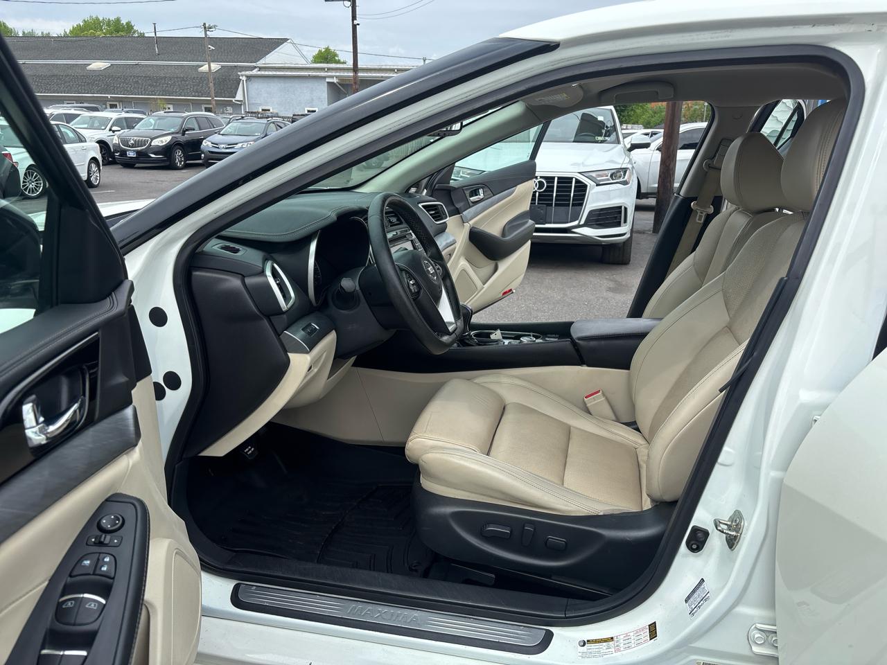 Nissan Maxima 4dr Sdn 3.5 SV 2016