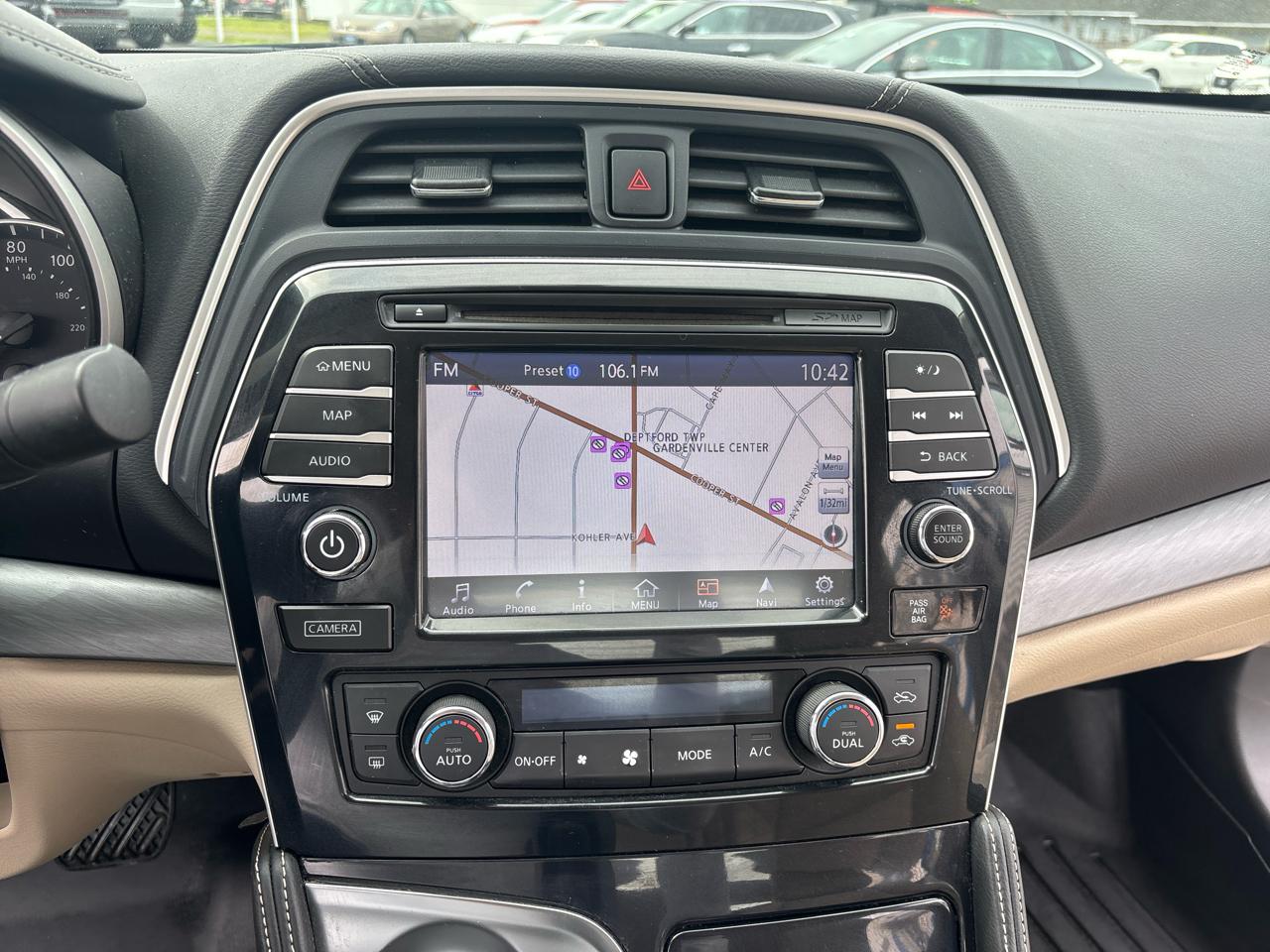 Nissan Maxima 4dr Sdn 3.5 SV 2016