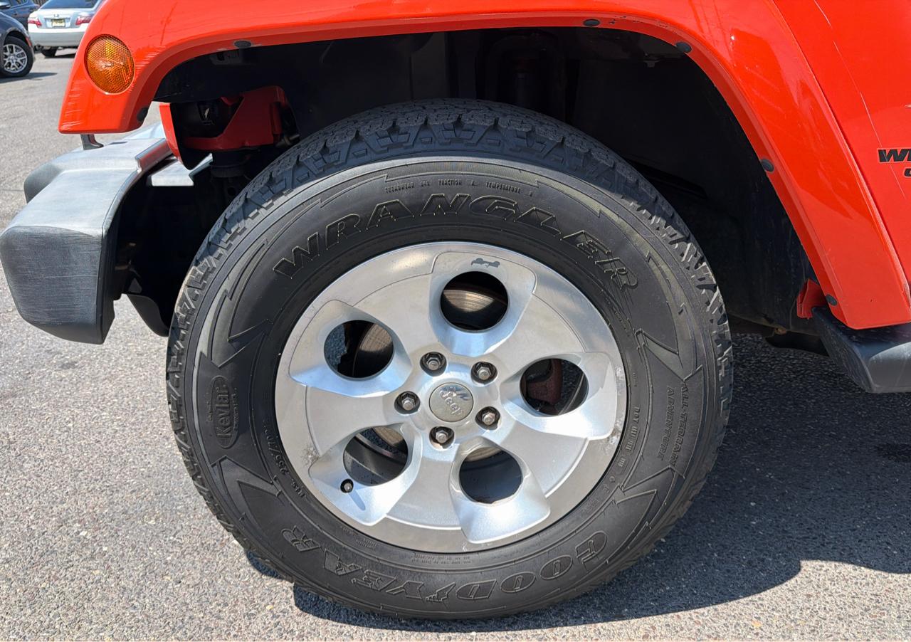 Jeep Wrangler Unlimited 4WD 4dr Sahara 2015