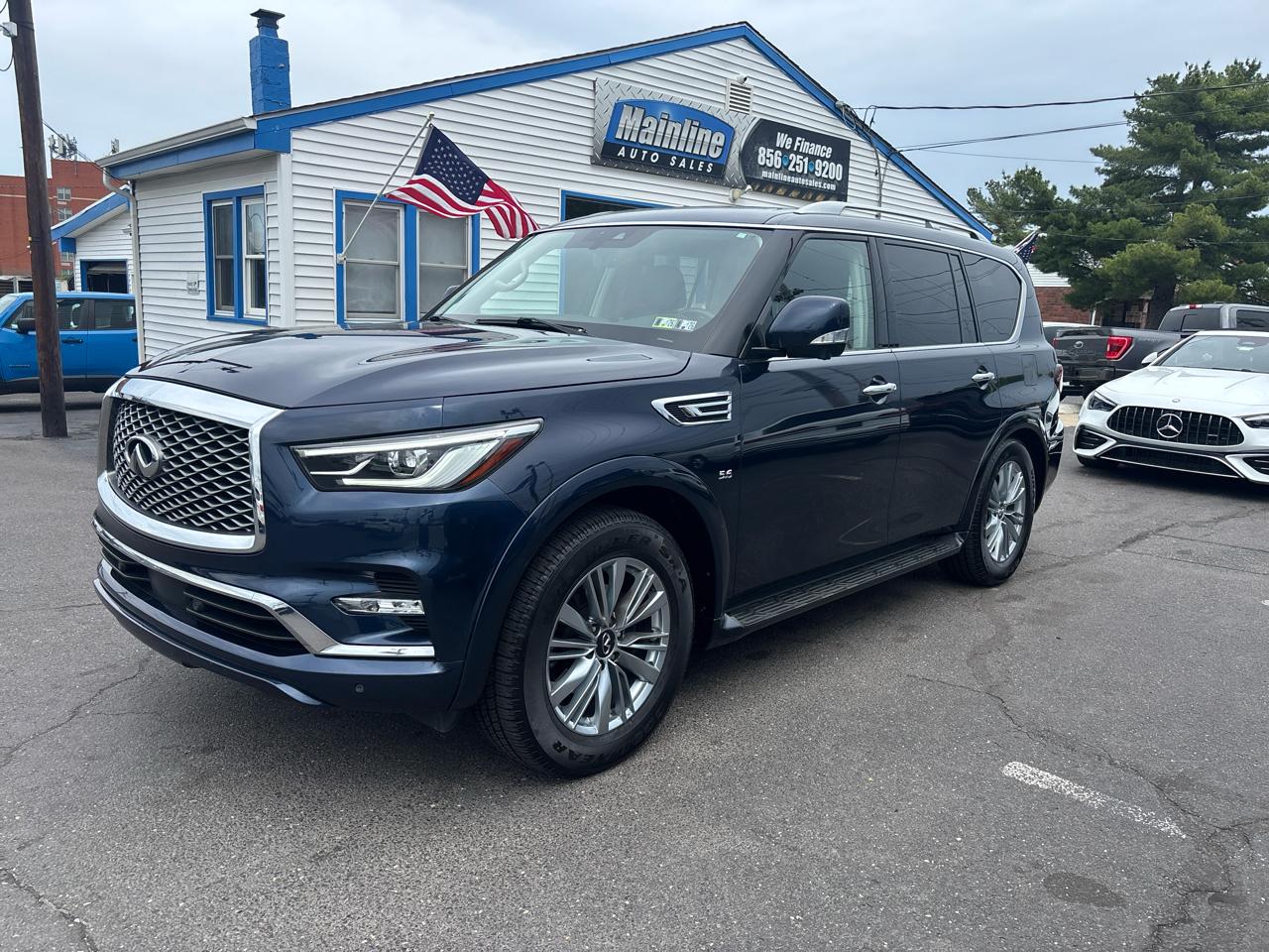Infiniti QX80 LUXE AWD 2019