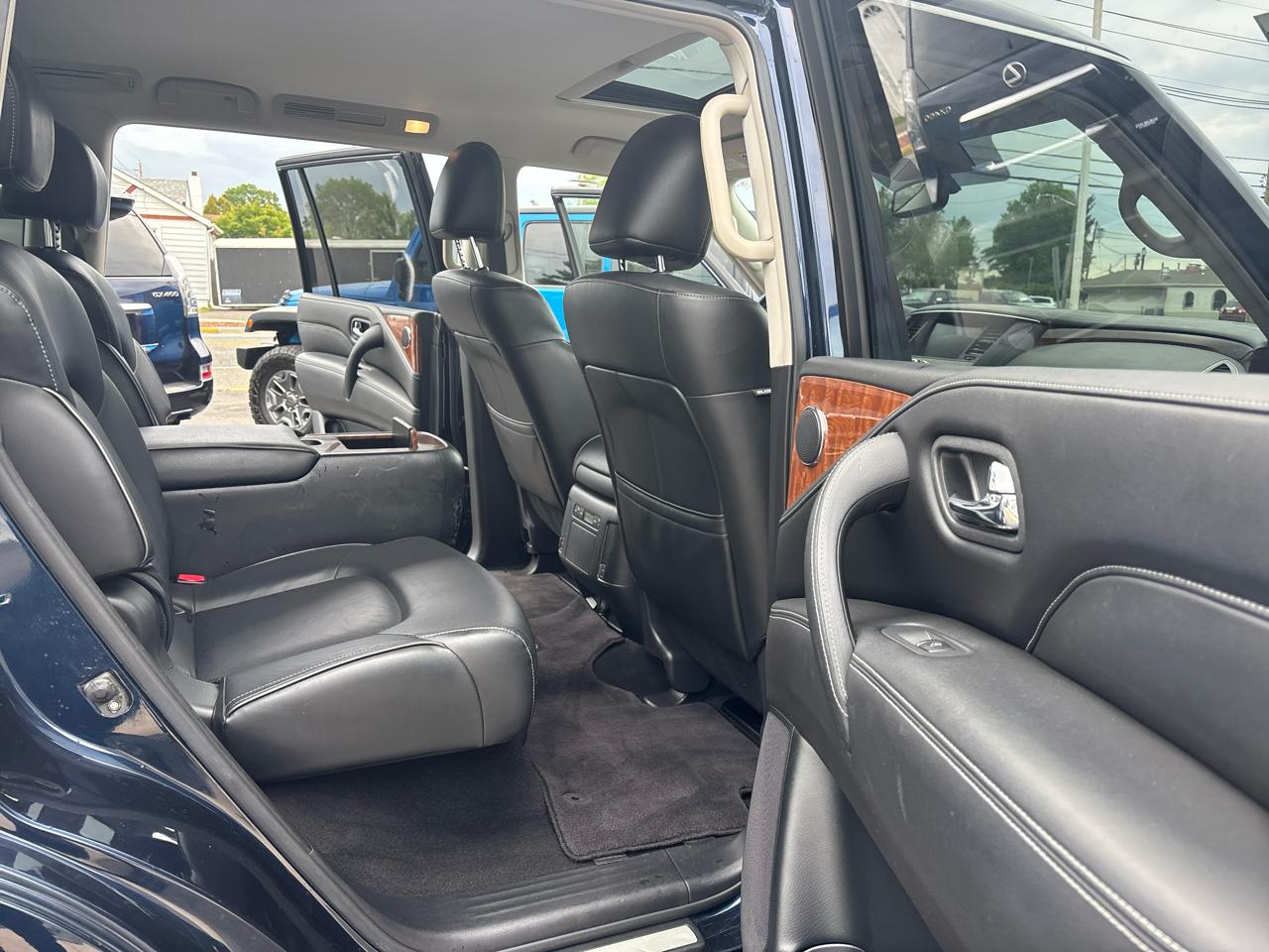 Infiniti QX80 LUXE AWD 2019