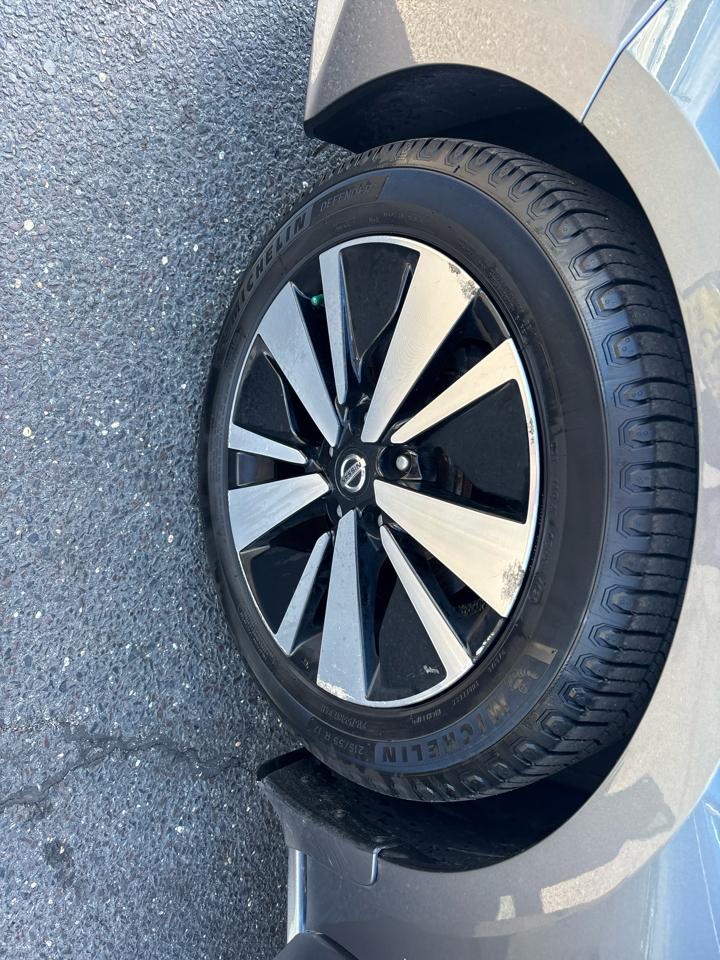 Nissan Altima 2.5 SV Sedan 2021