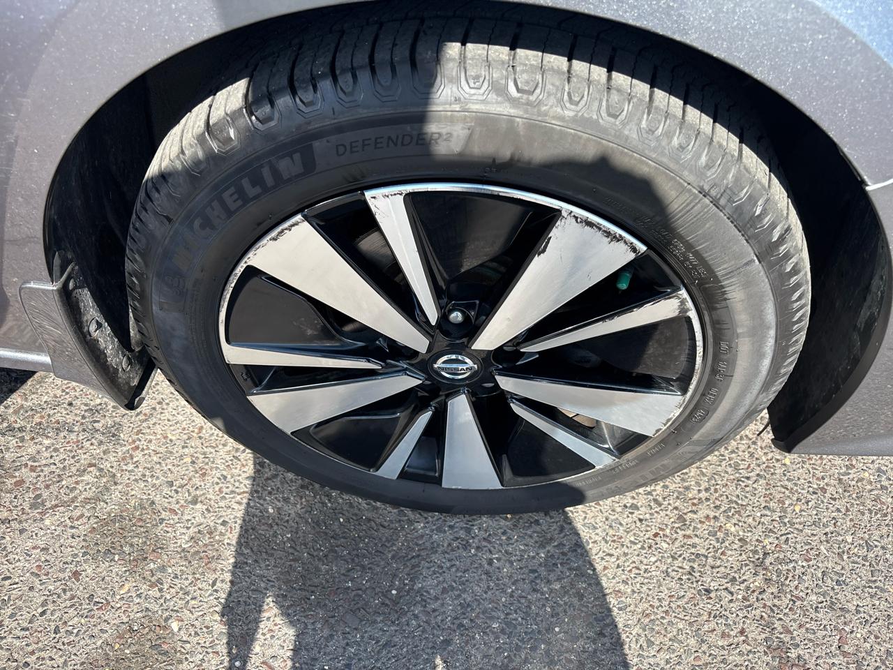 Nissan Altima 2.5 SV Sedan 2021