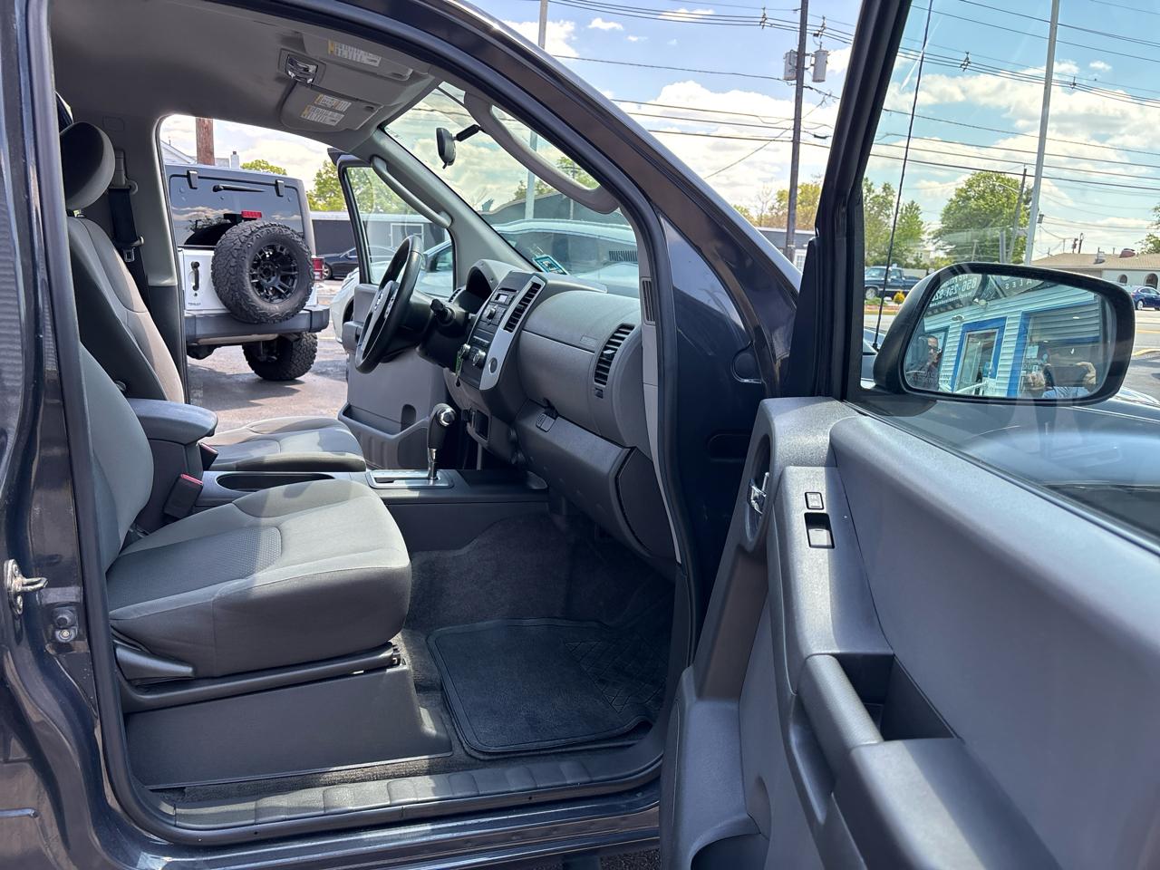 Nissan Xterra 4WD 4dr Auto S 2012