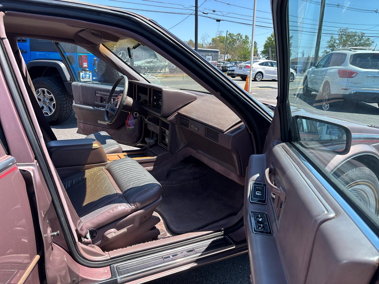 Cadillac Seville 4dr Sedan 1987