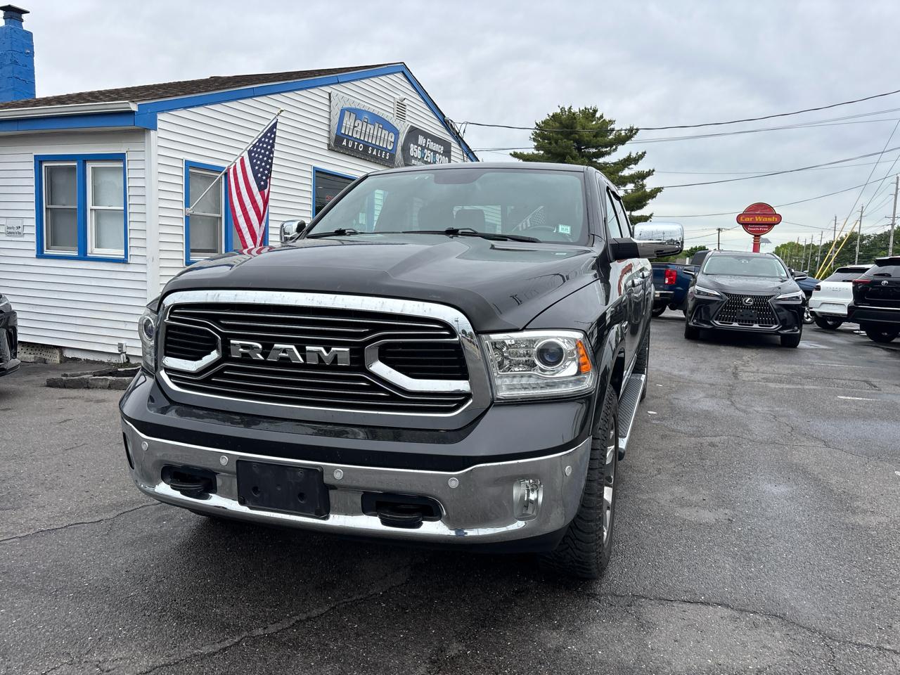 RAM 1500 Limited 4x4 Crew Cab 6'4" Box 2017