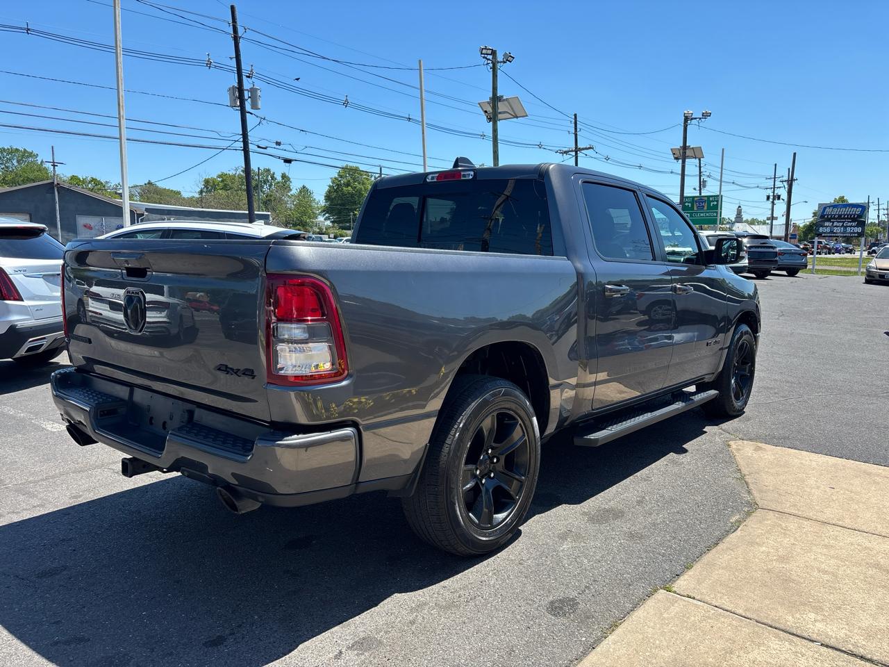 RAM 1500 Big Horn 4x4 Crew Cab 5'7" Box 2020