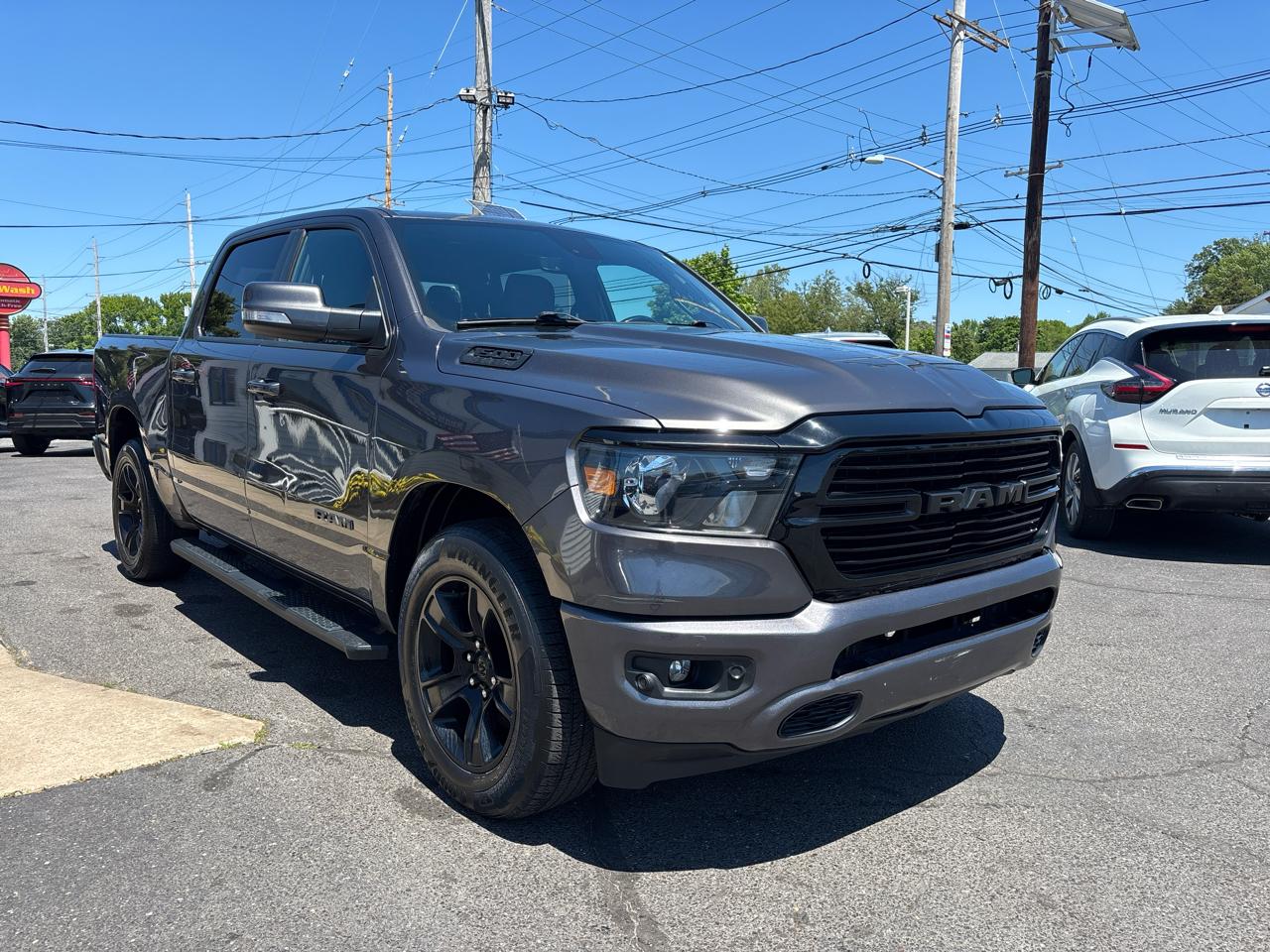 RAM 1500 Big Horn 4x4 Crew Cab 5'7" Box 2020