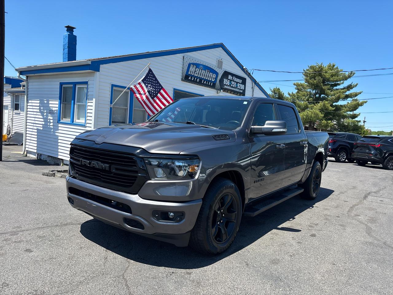 RAM 1500 Big Horn 4x4 Crew Cab 5'7" Box 2020