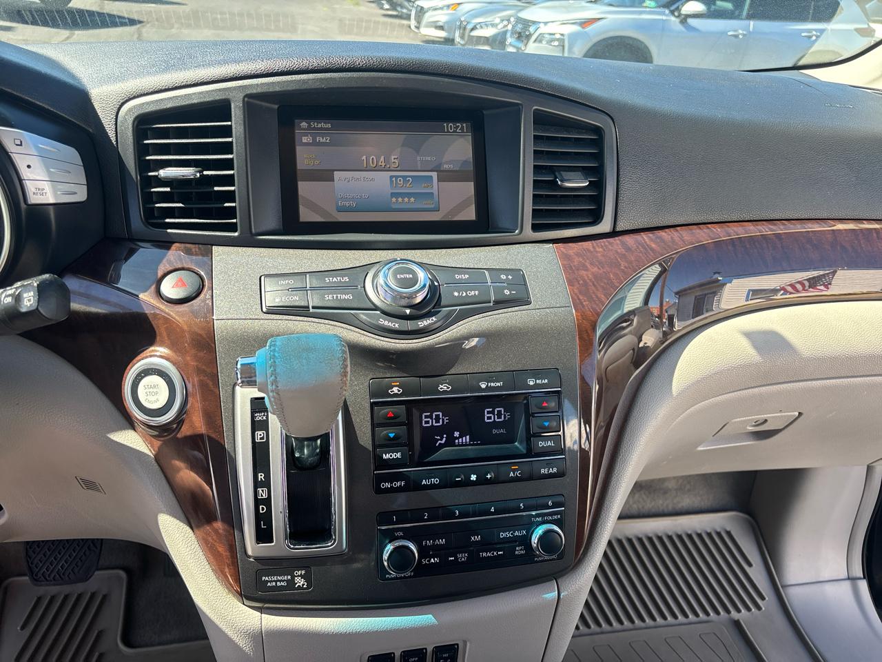 Nissan Quest 4dr SL 2012