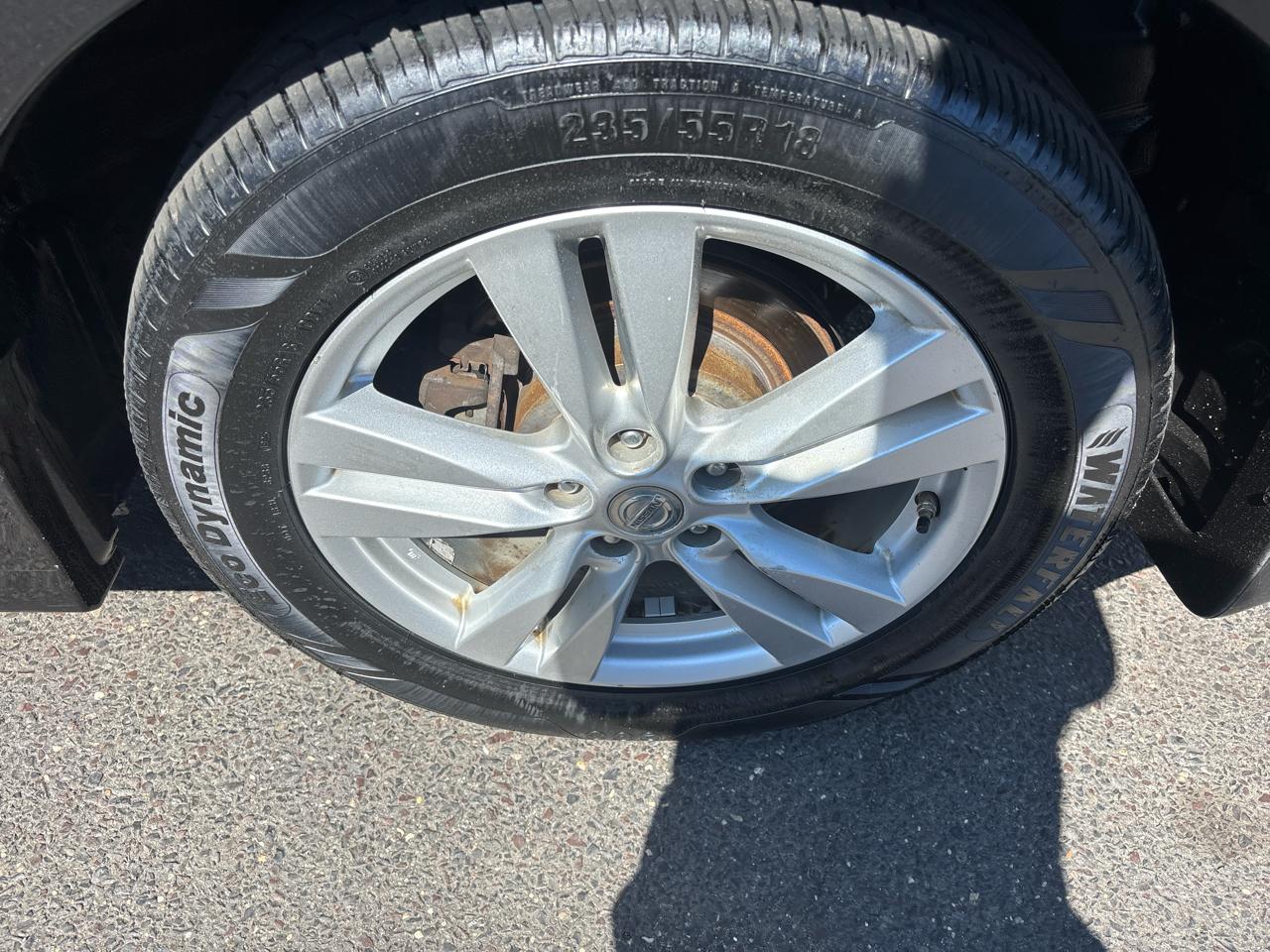 Nissan Quest 4dr SL 2012